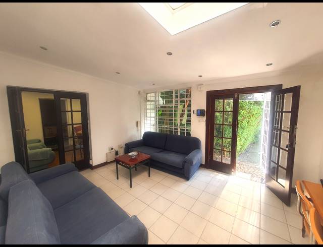 210M² BUSINESS TO LET IN NORWOOD